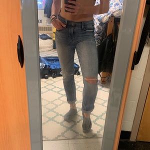 Frame Le High Straight Jeans